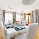 Appartamento Zayml Mit Blick Auf Wasser By Interhome Povile