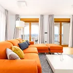 Zayml Mit Blick Auf Wasser By Interhome Povile