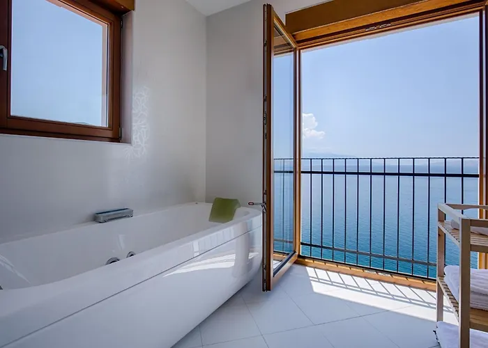 Zayml Mit Blick Auf Wasser By Interhome Lejlighed