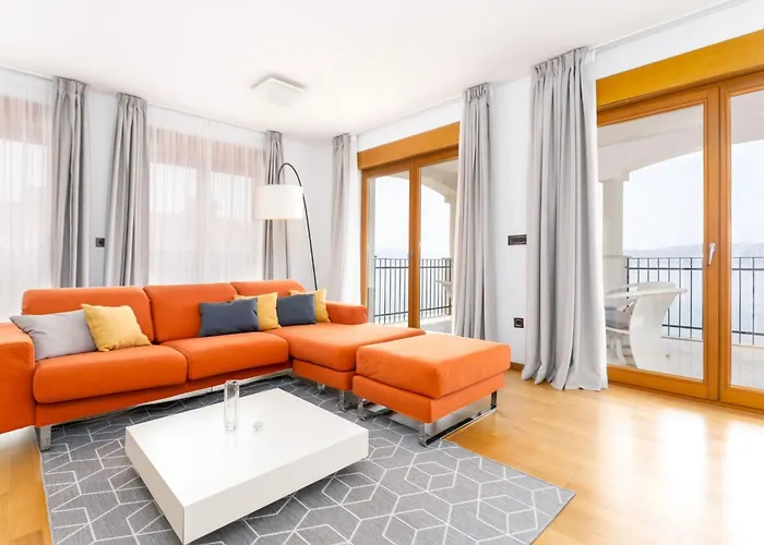 Apartment Zayml Mit Blick Auf Wasser By Interhome Povile