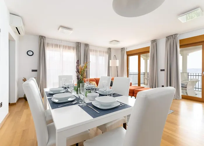 Apartment Zayml Mit Blick Auf Wasser By Interhome Povile